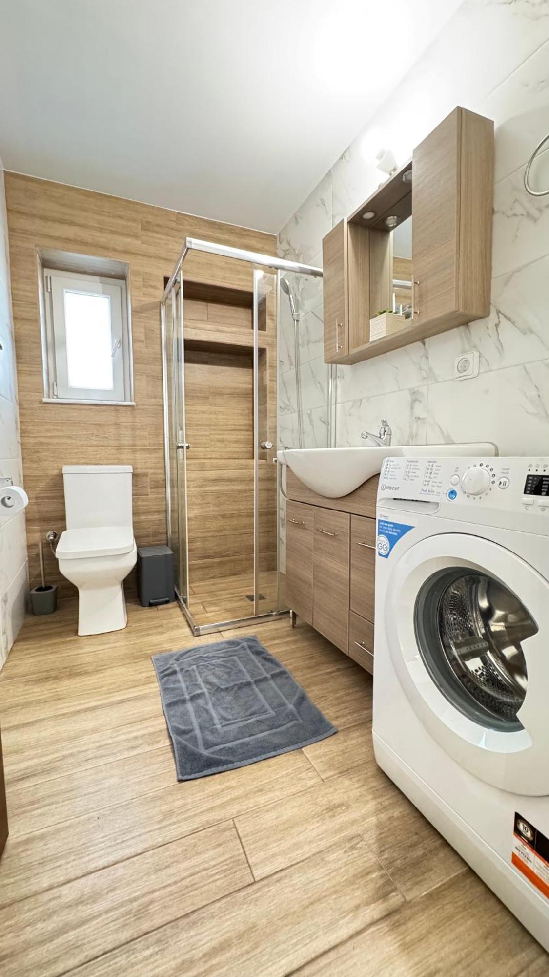 Unique 2 , One Bedroom